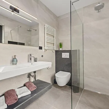Villa Antares - Mit Pool