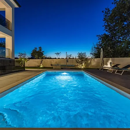 Villa Antares - Mit Pool *
