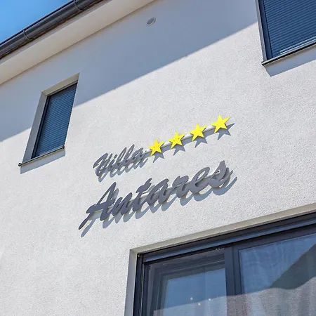 Antares - Mit Pool Villa *