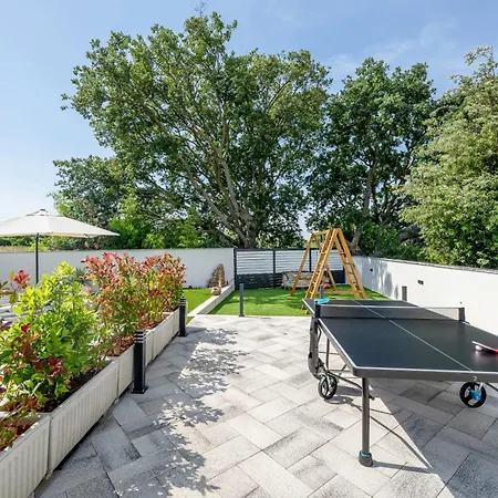 Antares - Mit Pool Villa